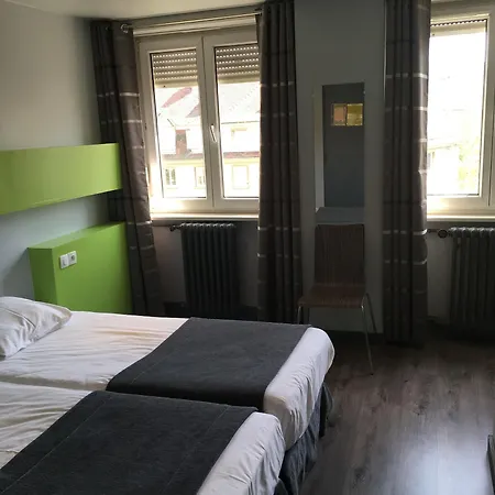 Esplanade Hotel 2*