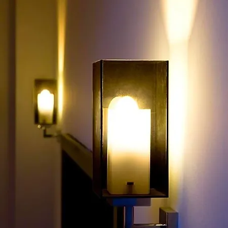 Esplanade 2*
