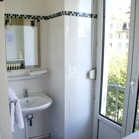 Esplanade Hotel 2*