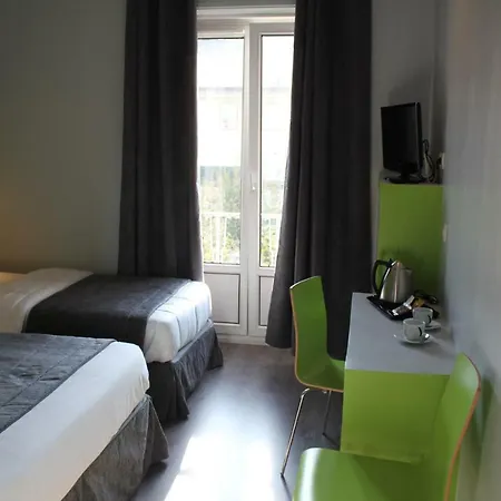 Hotel Esplanade 2*